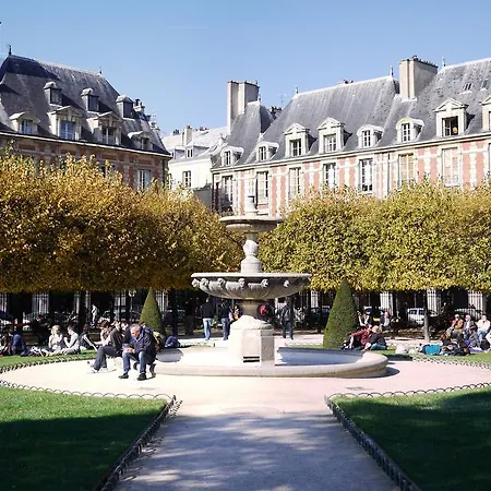 Luxuous 4 Rooms Apartment In Marais *