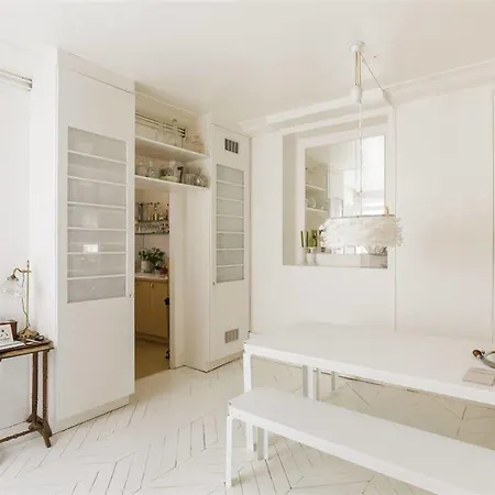 Luxuous 4 Rooms Apartment In Marais *