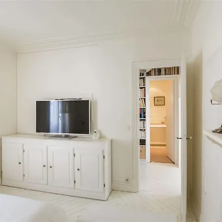 Luxuous 4 Rooms Apartment In Marais * Paříž